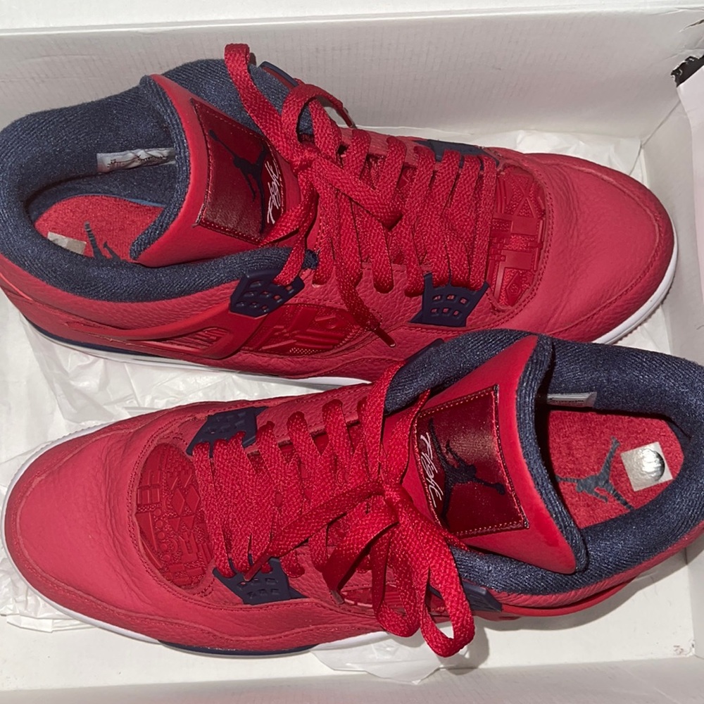 Air Jordan 4 retro SE